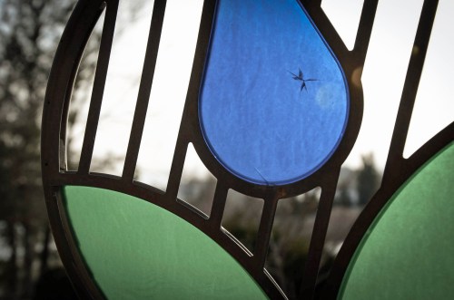 Despite our metaphorical cracks, we should still remember the light that has shined through us. Photo By: Elizabeth Preston